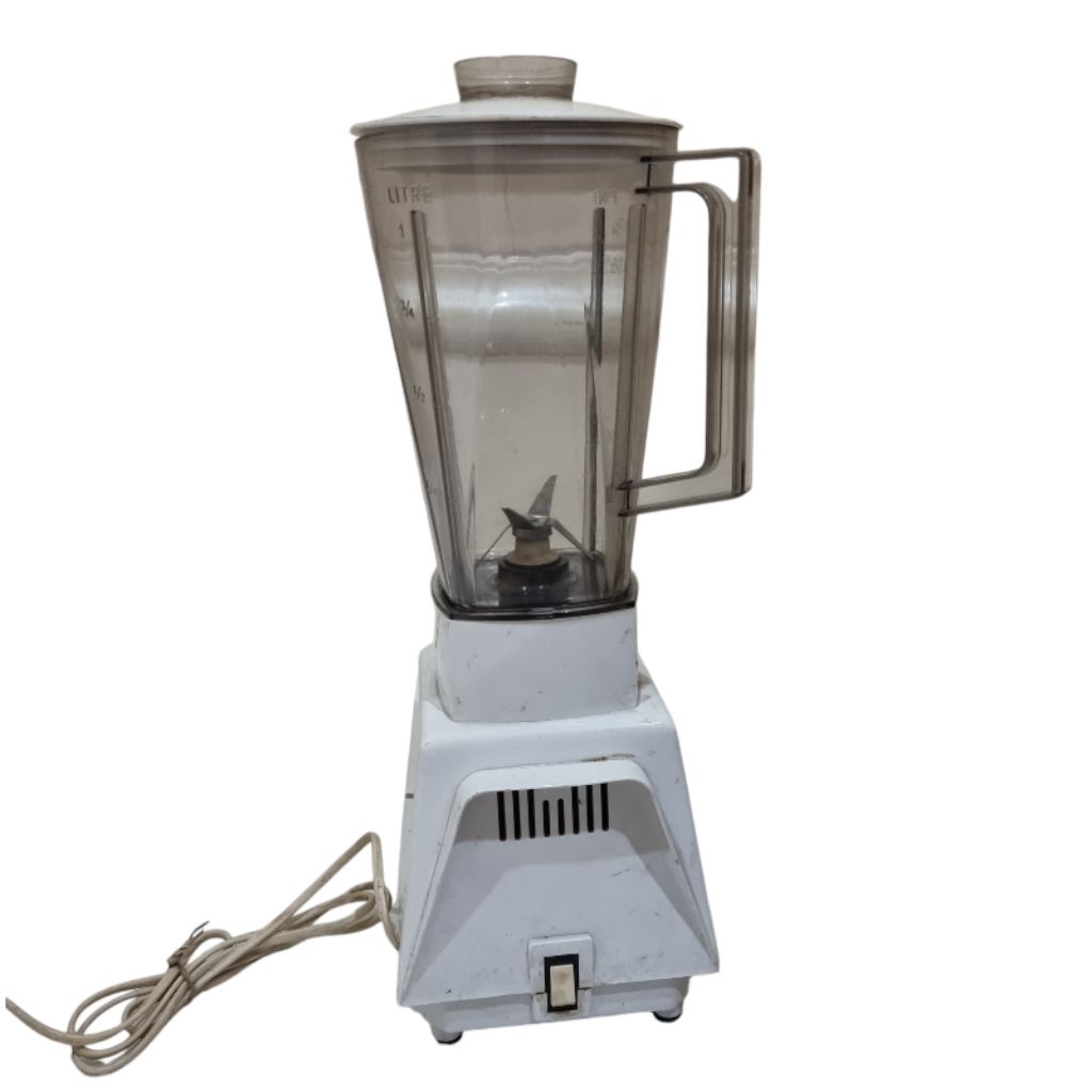 Stelle Blender Warna Putih