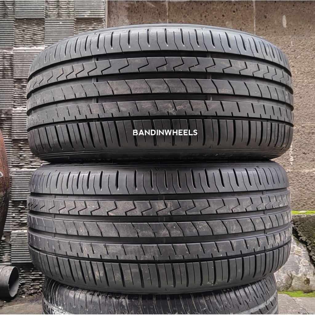Ban 225/40/R18 95% falken tahun 2024 tubbles