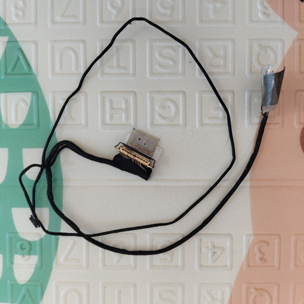 fleksibel flexsibel lcd laptop asus vivobook 60 14 E1404