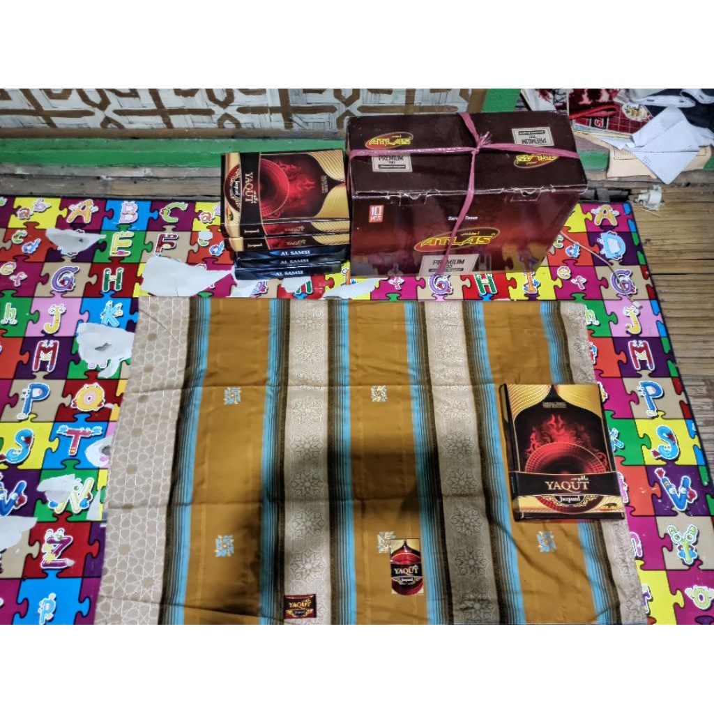 SARUNG YAQUT JACQUARD