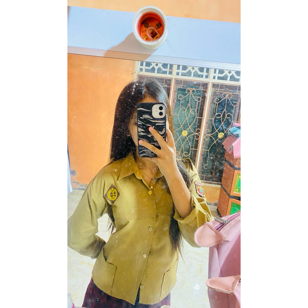 preloved baju pramuka crop