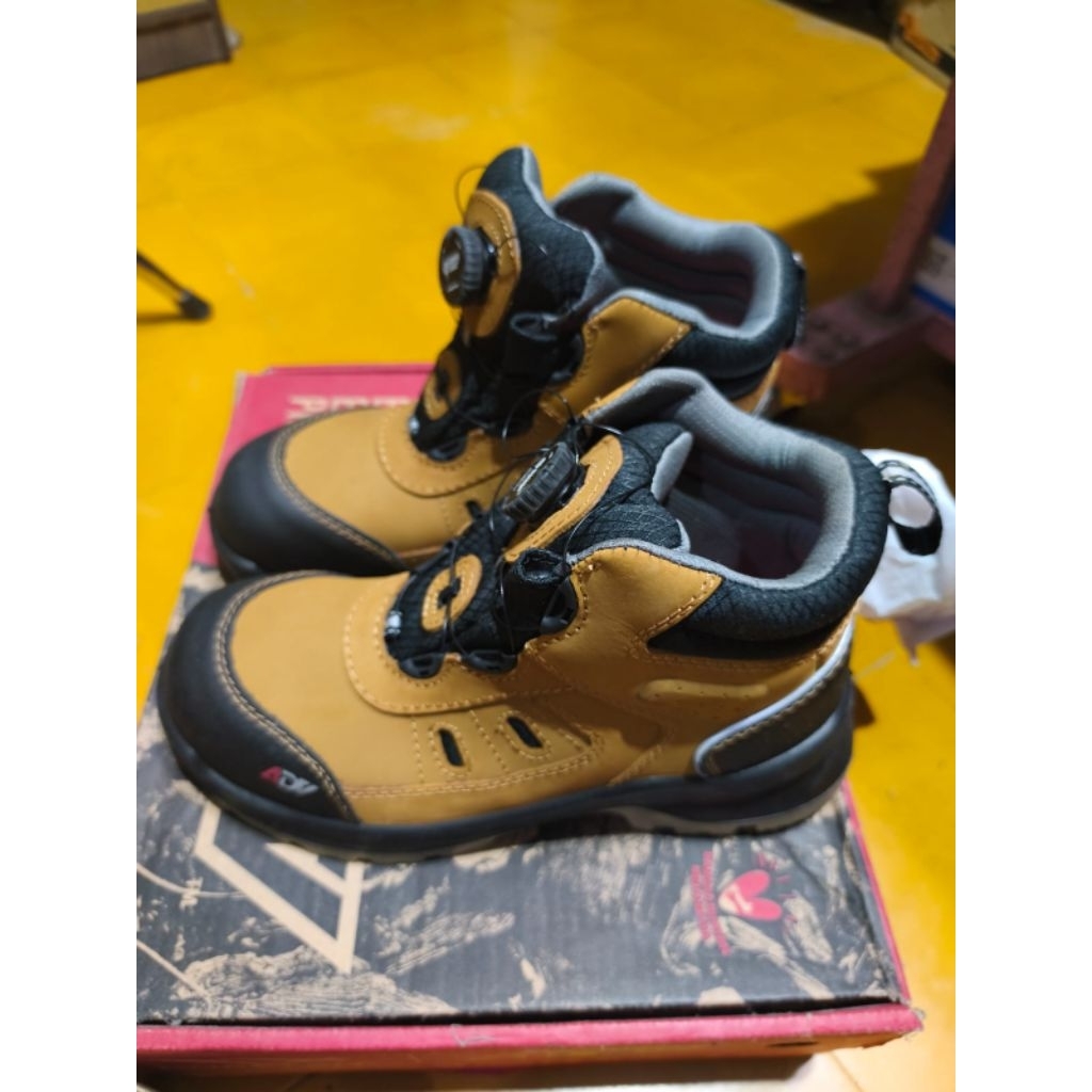Safety Shoes Cheetah ADV Jubatus