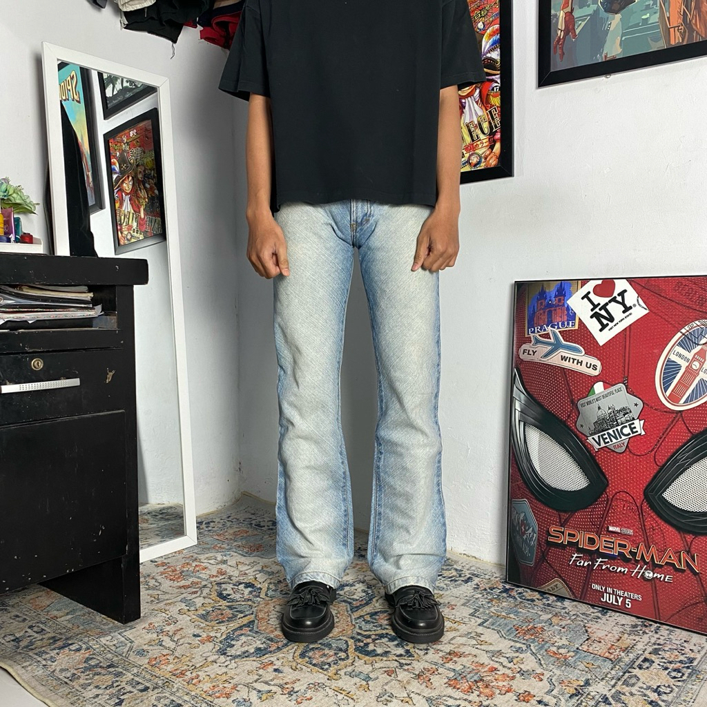 VONIN STRAIGHT BLUE WASH JEANS