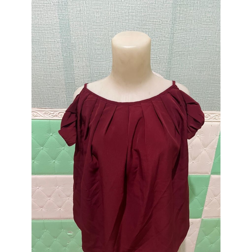 blouse merah maroon