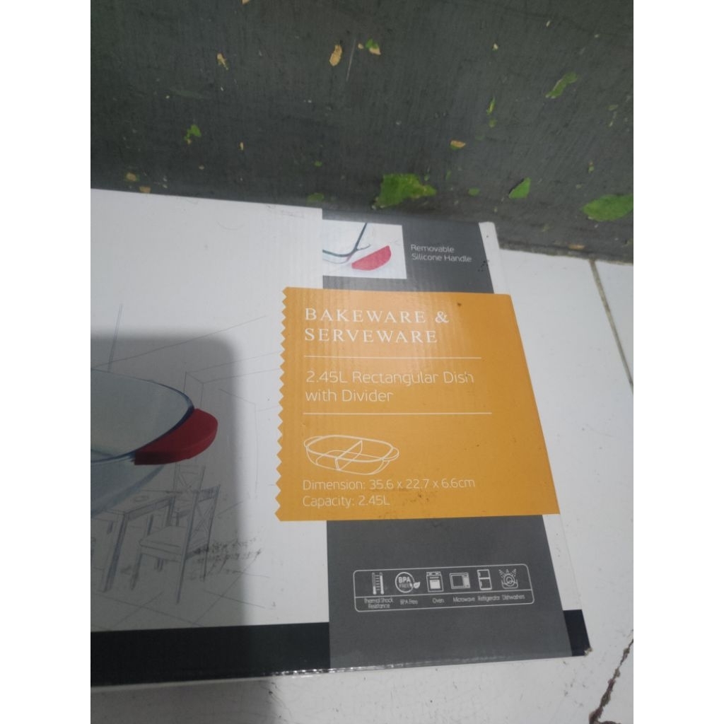 Vetro BAKEWARE & SERVEWARE 2.45L Rectangular dish with divider