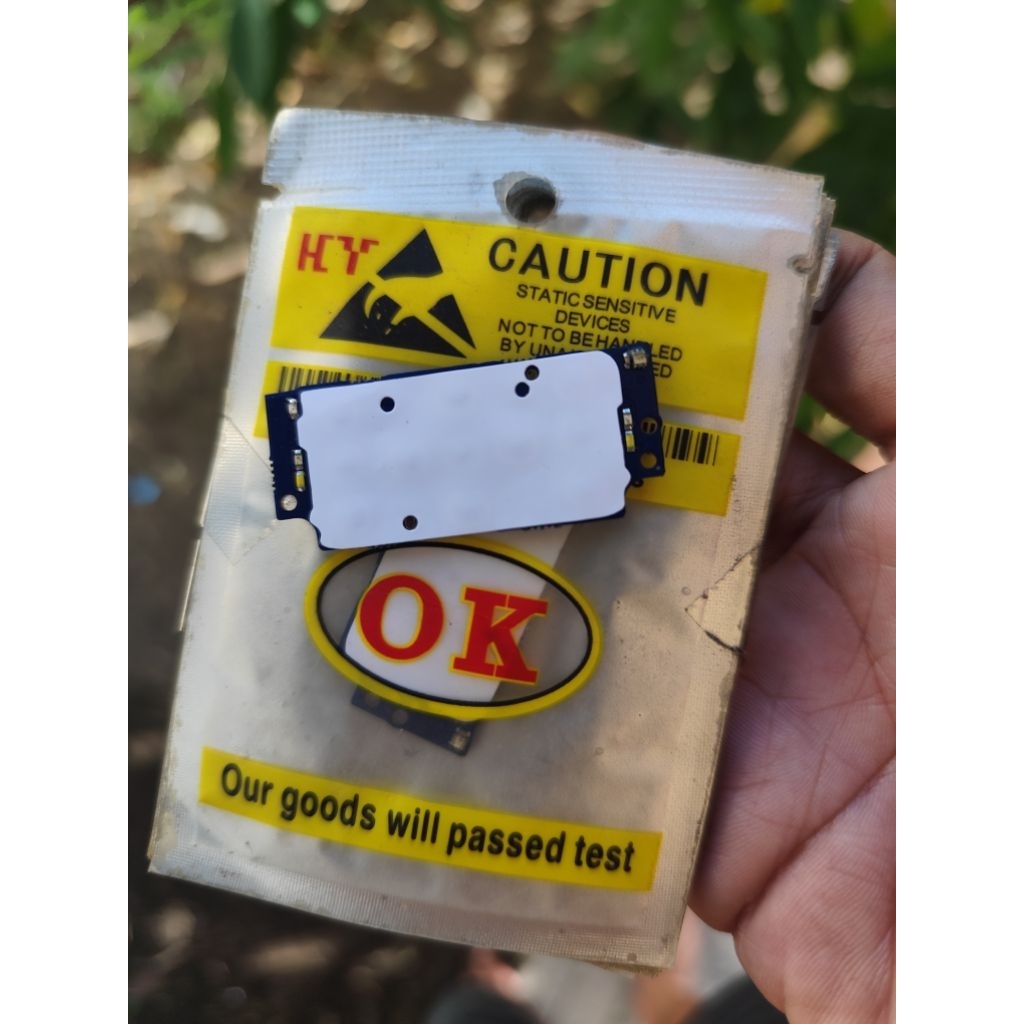 Tombol Atas Sony Ericsson W910 / W910i