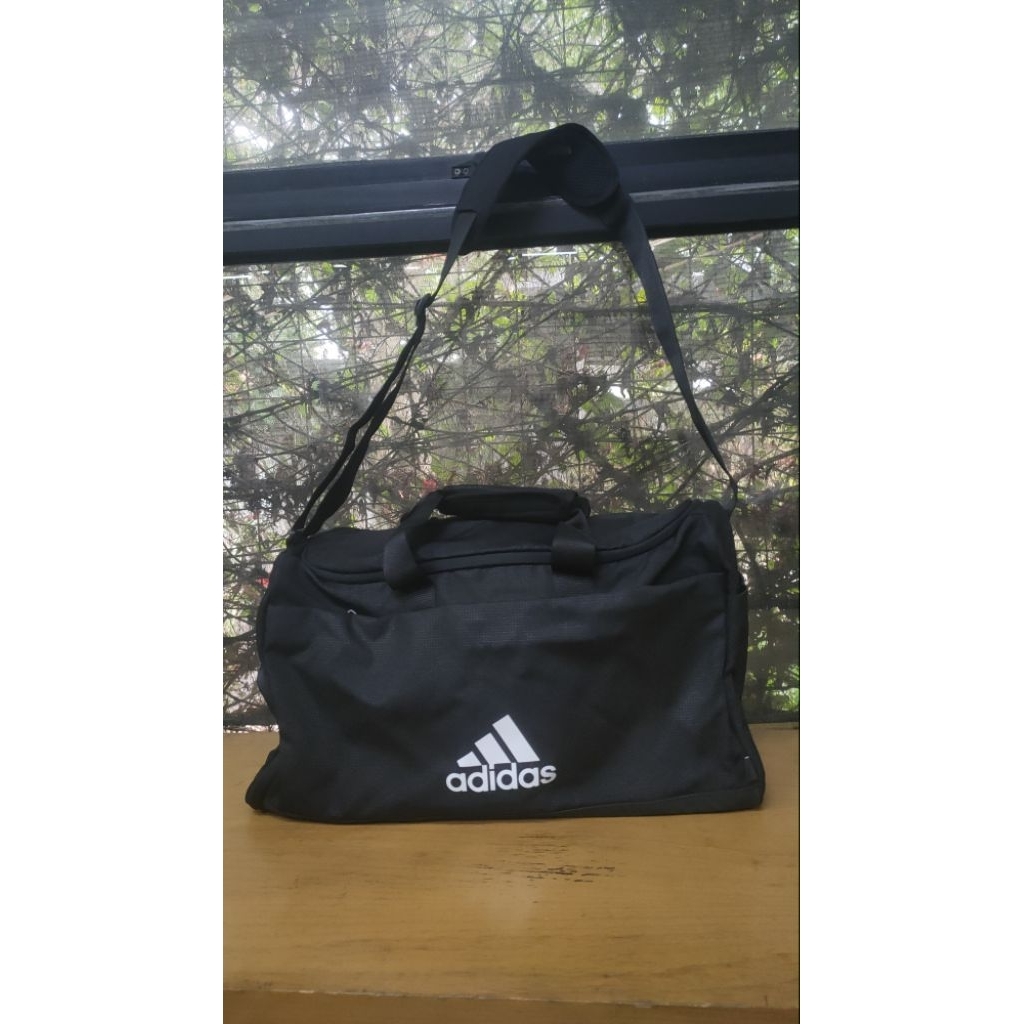 preloved adidas travel bag / gym bag ori