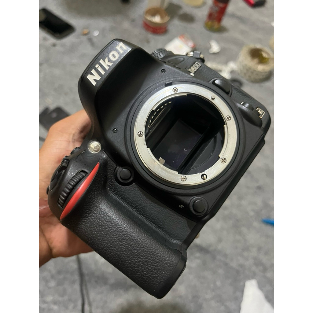 NIKON D600 LIKE NEW MURAH BODY ONLY
