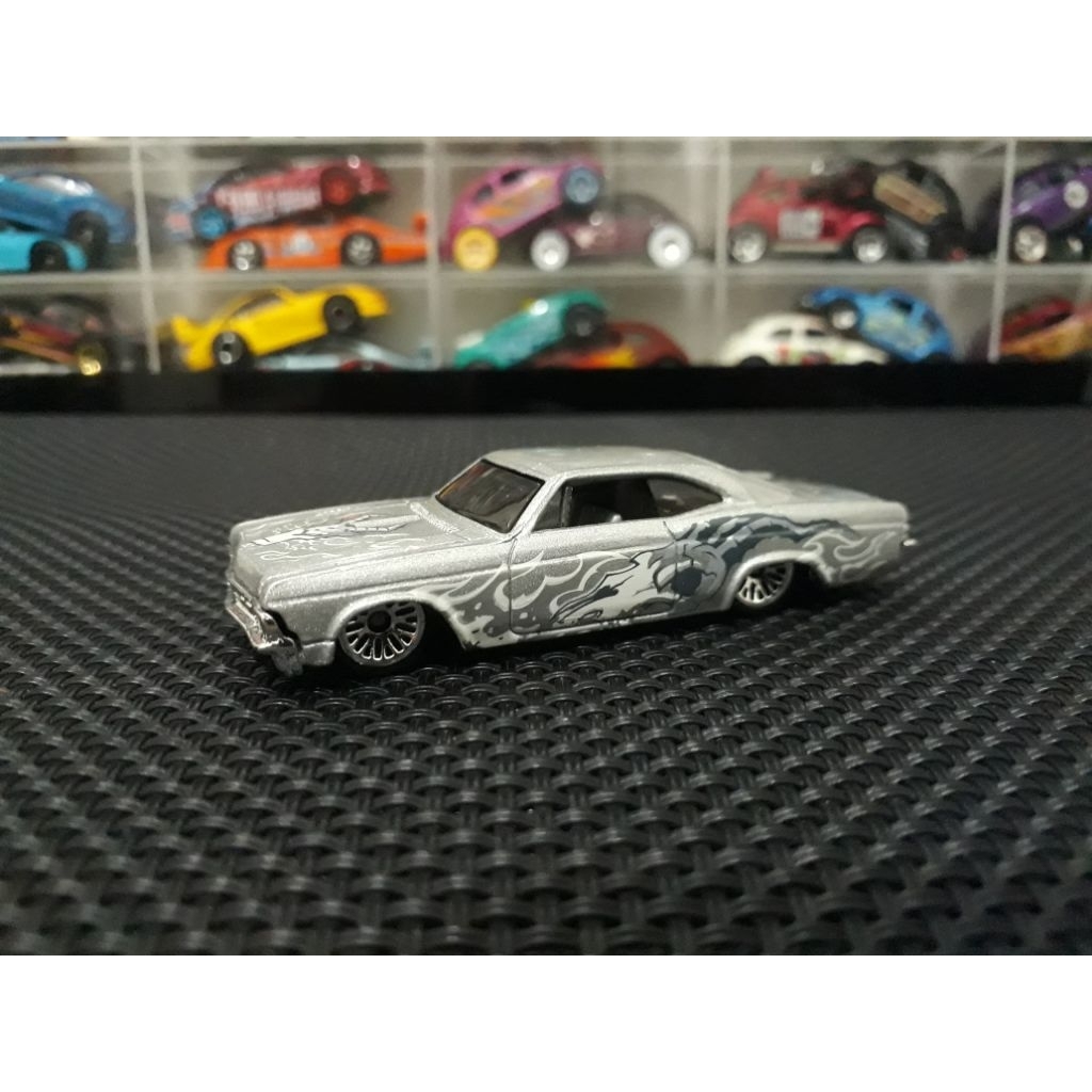 Hot Wheels 65 Impala Silver Loose