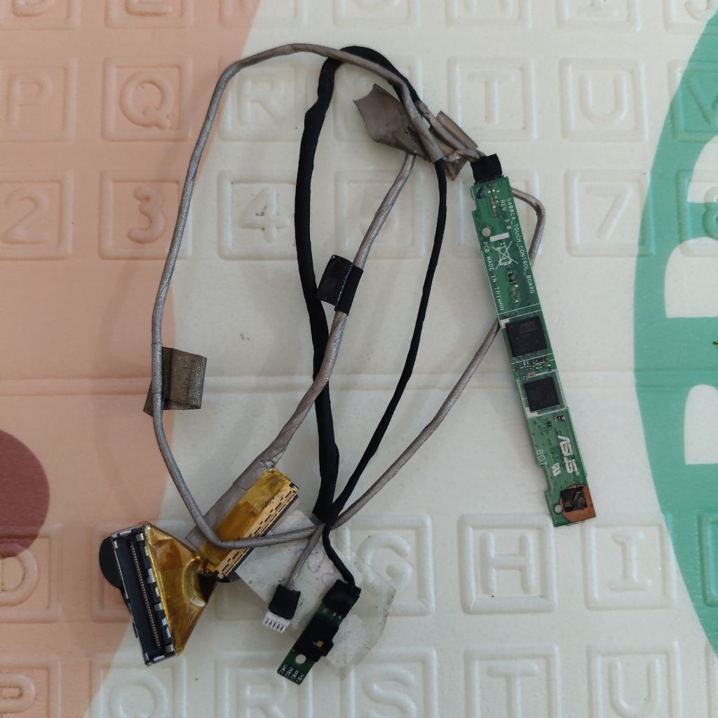 fleksibel flexsibel lcd laptop asus s550c