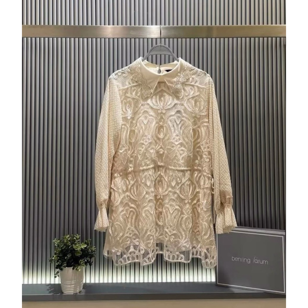 Benang Jarum, Buttonscarves Sale