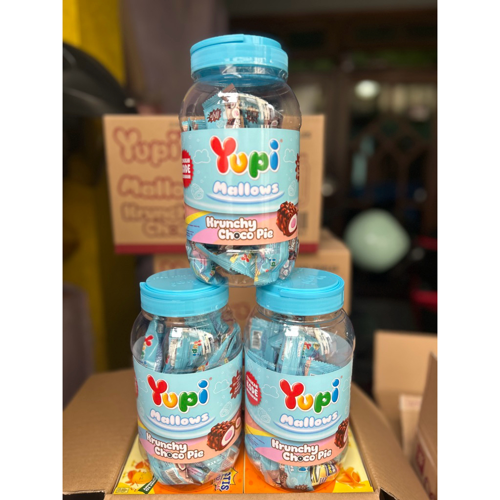 Yupi Marshmallow Krunchy Choco Pie Jar Toples 144gr isi 8gr x 18pcs