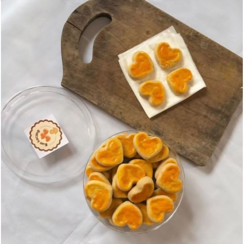 kue kacang bentuk love kue lebaran, kue kering E.Linda