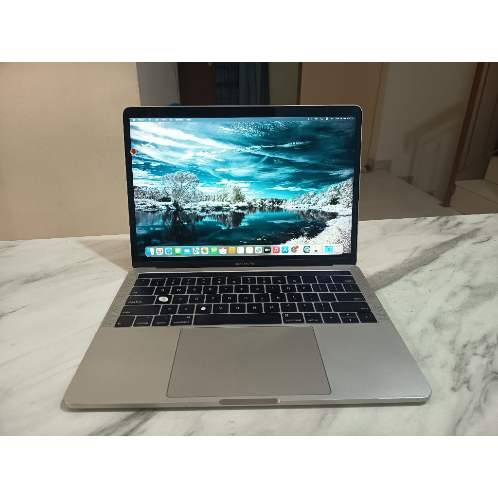 Macbook Pro Retina 13 inch 2018 i5 16GB SSD 256GB