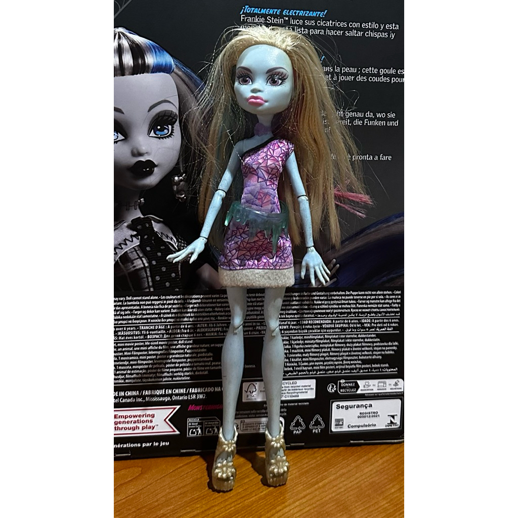 Monster High Scaris City of Frights Abbey boominable Doll 2009
