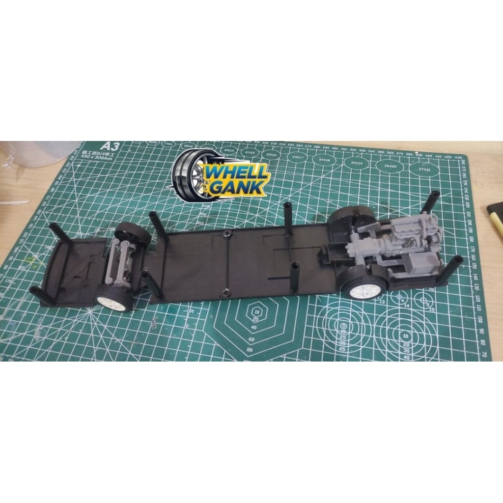 MINIATUR BUS RKC SUDAH PAKAI MESIN TIEROD DAN  BUKA KAP MESIN