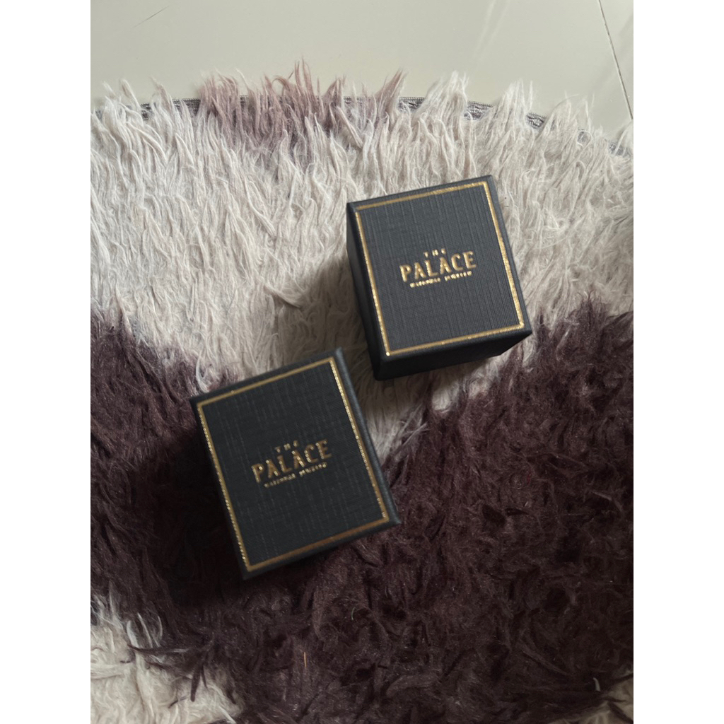 the Palace box oroginal