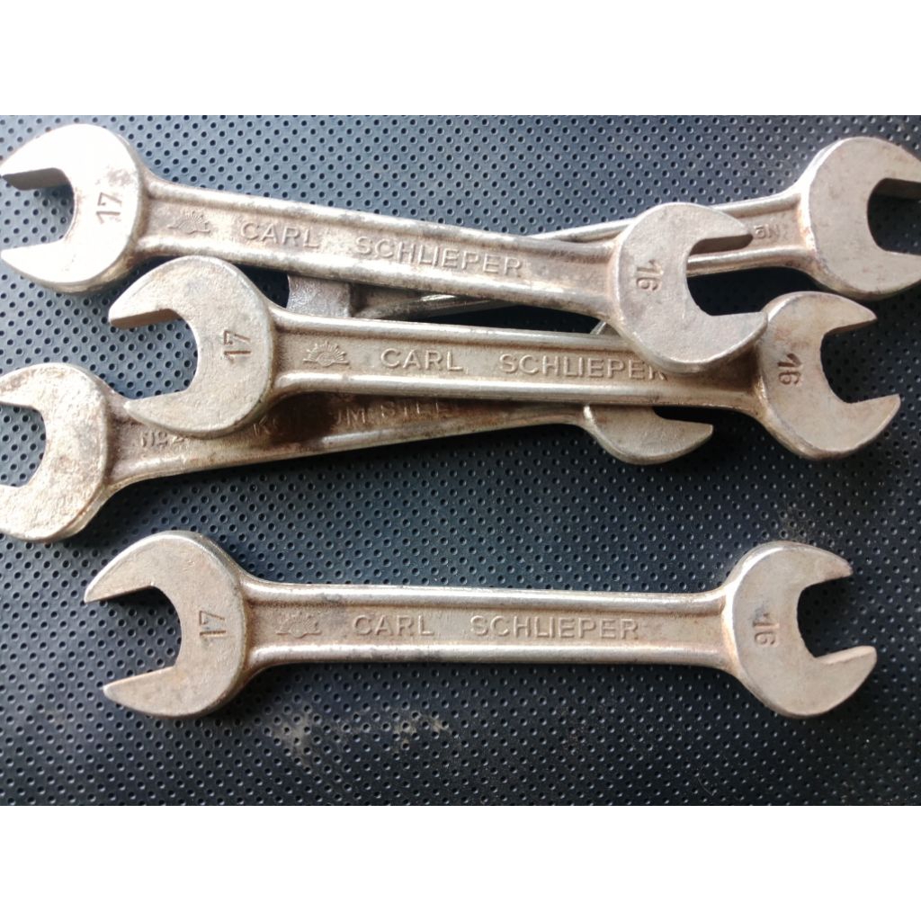 Kunci pas Carl Schlieper 16-17 lawas atau cap mata Germany