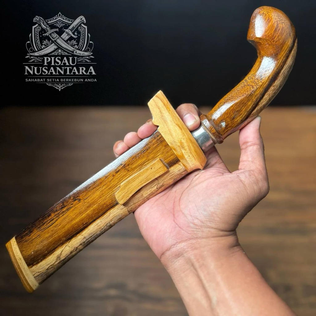 Golok Baja Bilah Tebal Super Tajam Cocok Untuk Kerja Berat