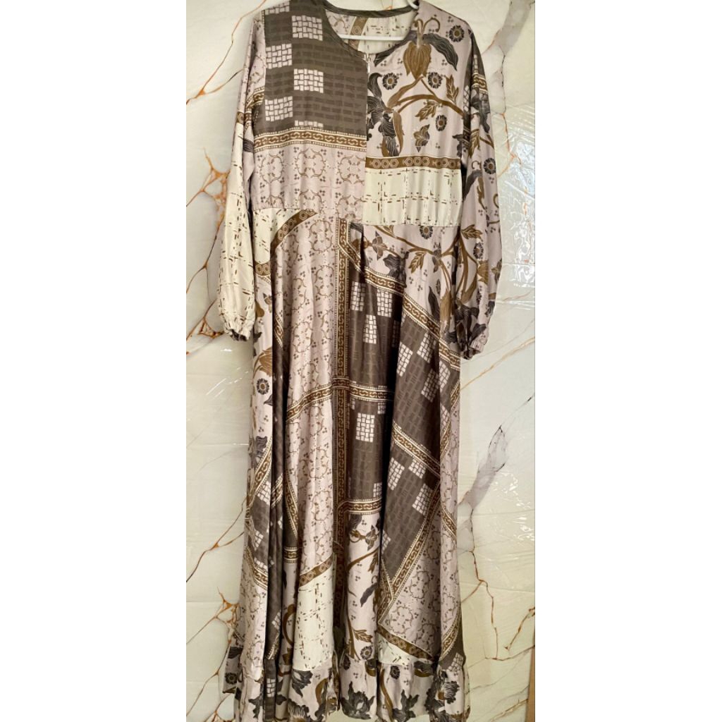 Baju Gamis bahan saten sutra