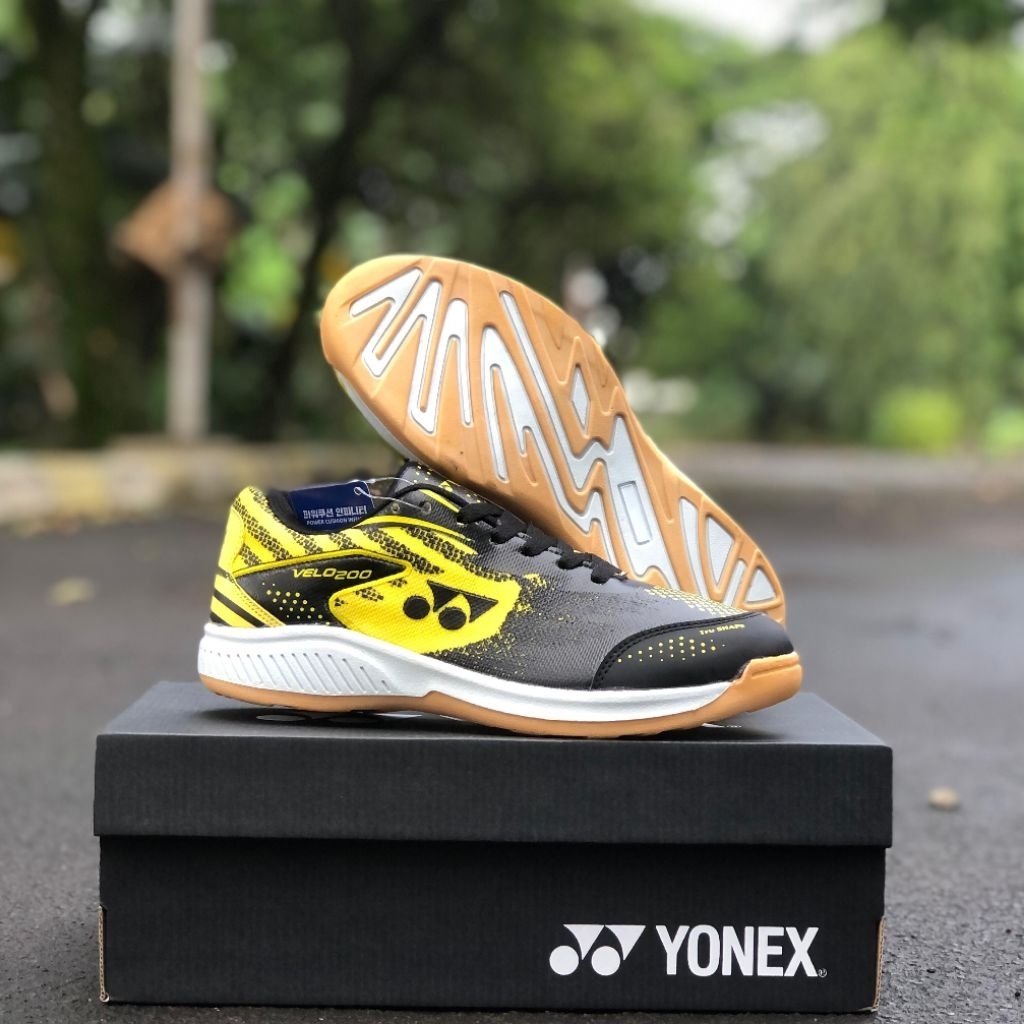 Sepatu Bulutangkis Wanita Perempuan Badminton Anak Anti Licin Bawah karet Yonex Olahraga Kok Raket T