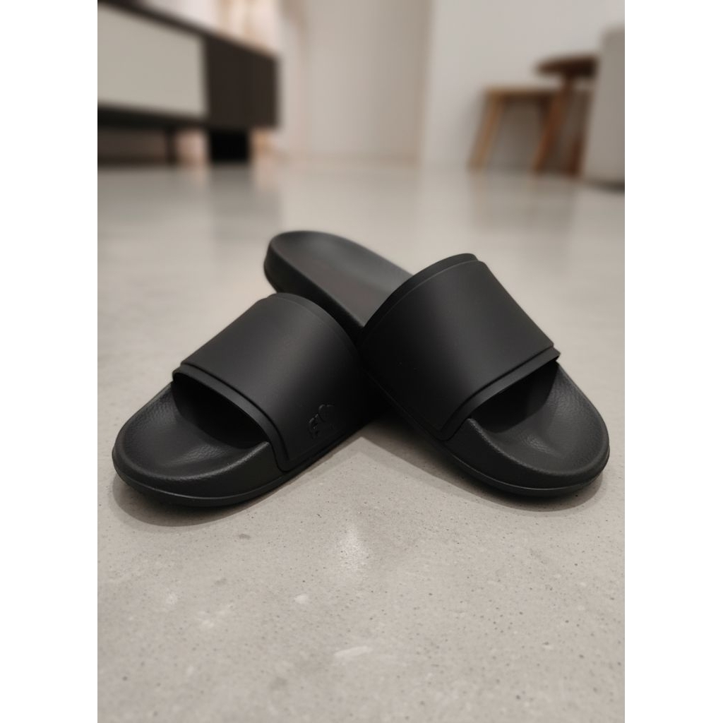 Sandal Slide Fipper Pria Wanita Hitam Polos | Sandal Santai Nyaman Anti Licin