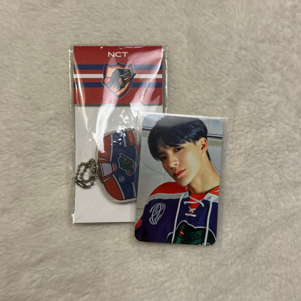 NCT JENO 90’S LOVE ACRYLIC CHARM + PHOTOCARD SET