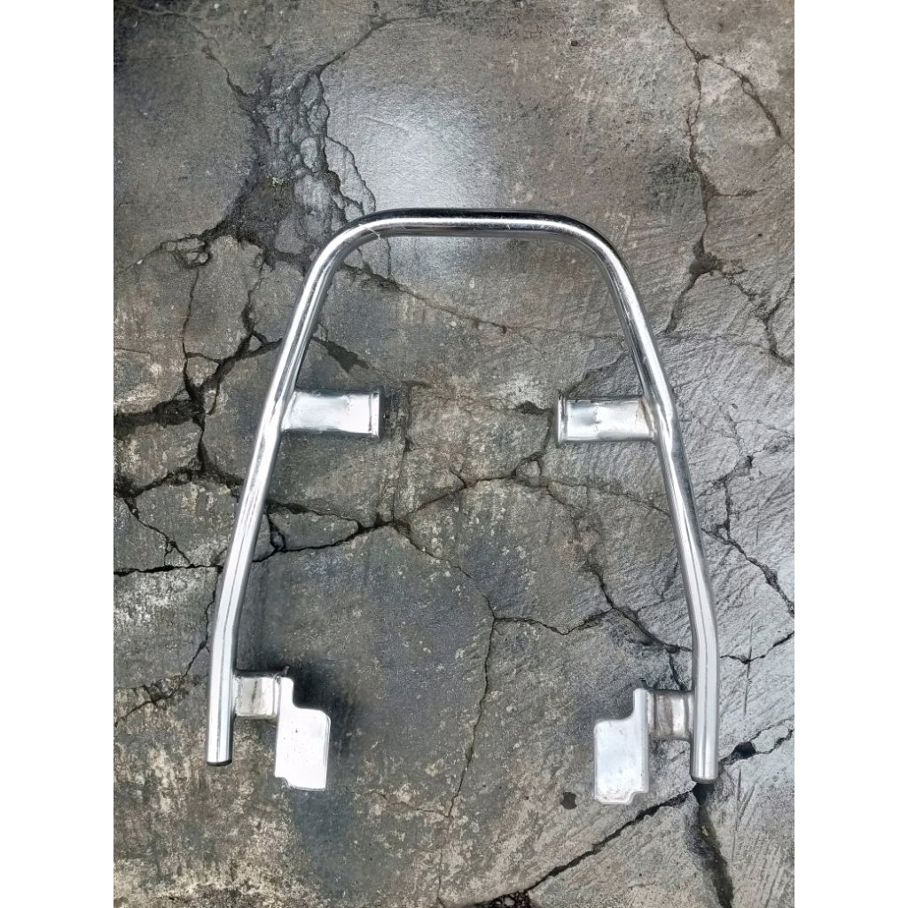 begel behel pegangan tangan belakang suzuki smash new 110 original