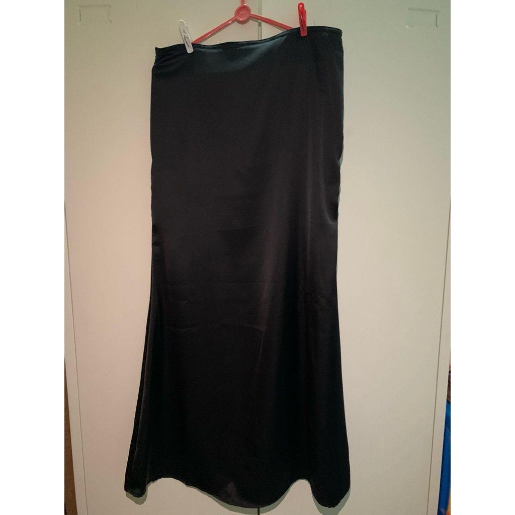 Rok Satin Preloved