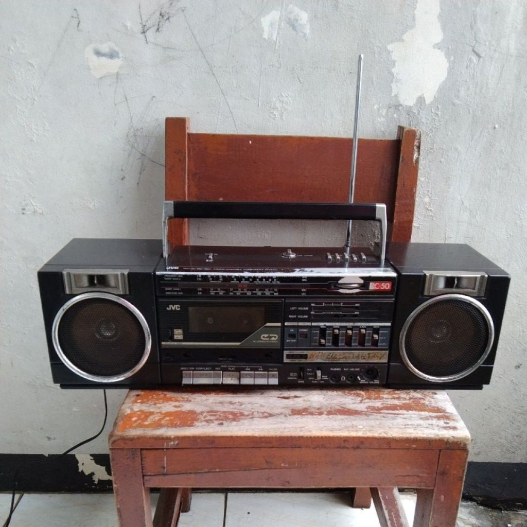 RADIO TAPE BOOMBOX JVC PC-50 JADUL