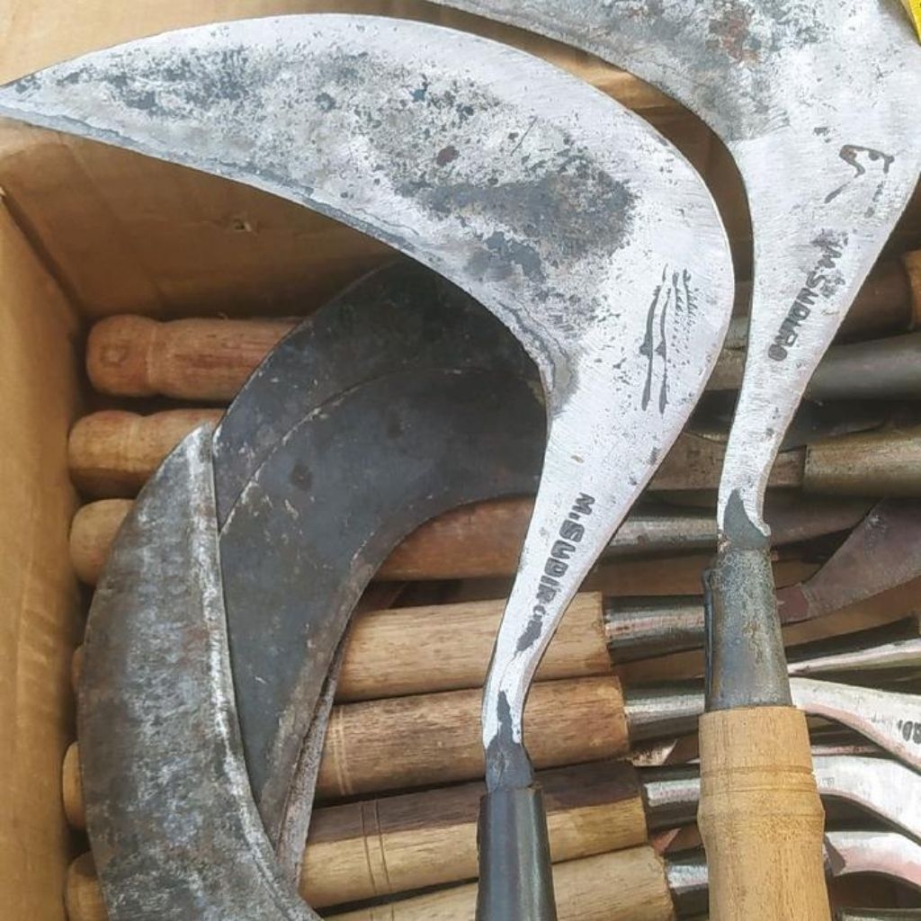 Arit Pemangkas Rumput Berkualitas Super Asli Baja Premium