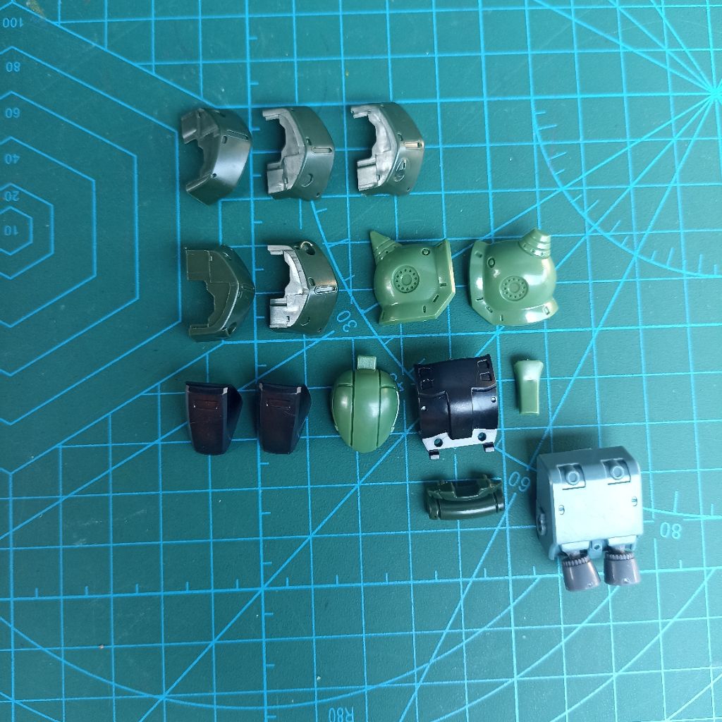 sisa part hg 1/144 zaku ii bootleg
