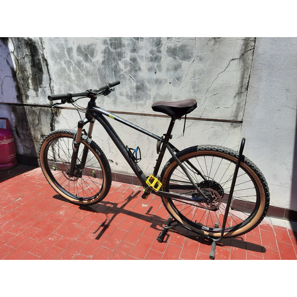 Sepeda Polygon Xtrada 8 size M