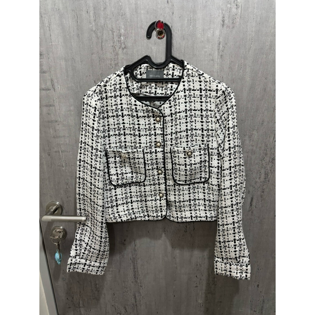 THIS IS APRIL HIJAB FRIENDLY WHITE TWEED OUTER BLAZER CARDIGAN TOP