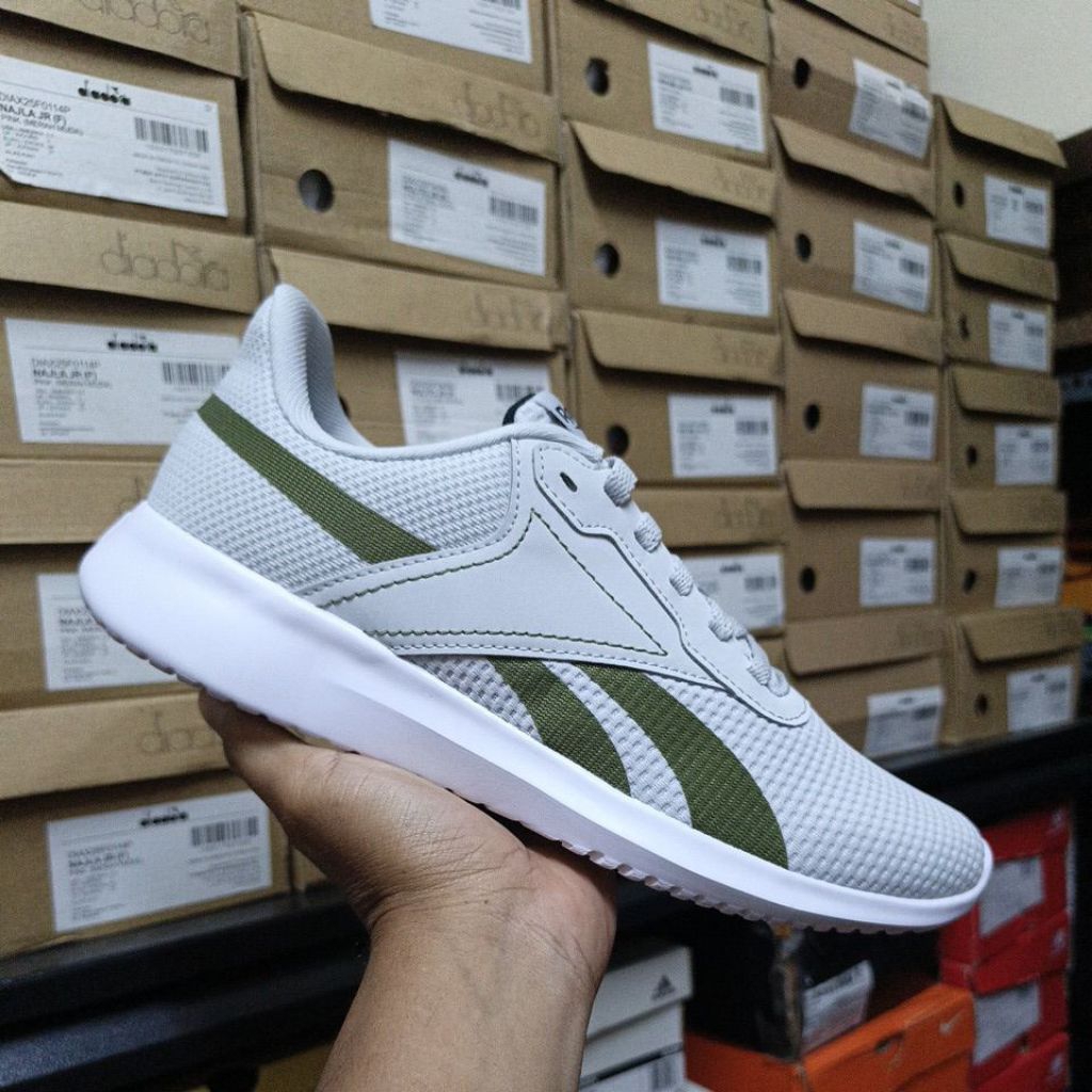 Sepatu Olahraga Pria Reebok FLUXLITE Grey Green Original Resmi Sport Station