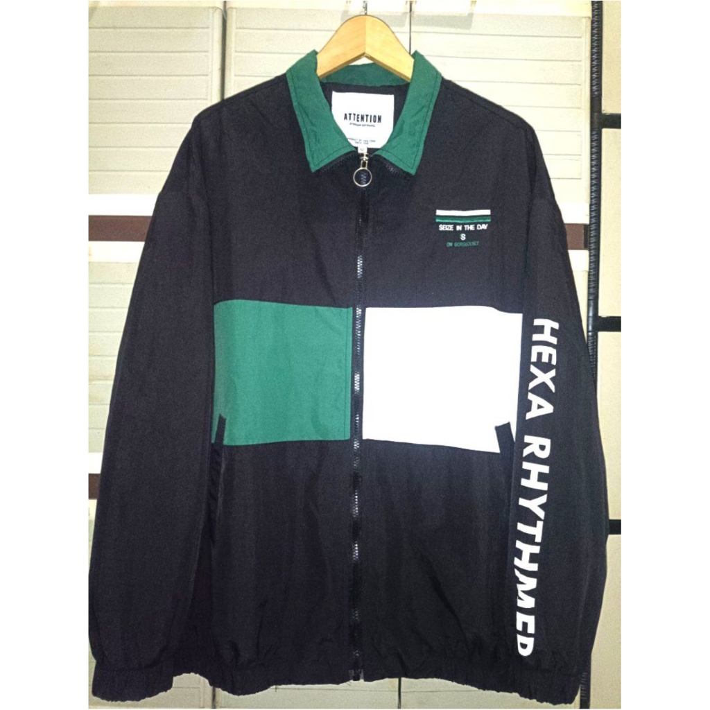 Windbreaker Jacket dari ATTENTION
