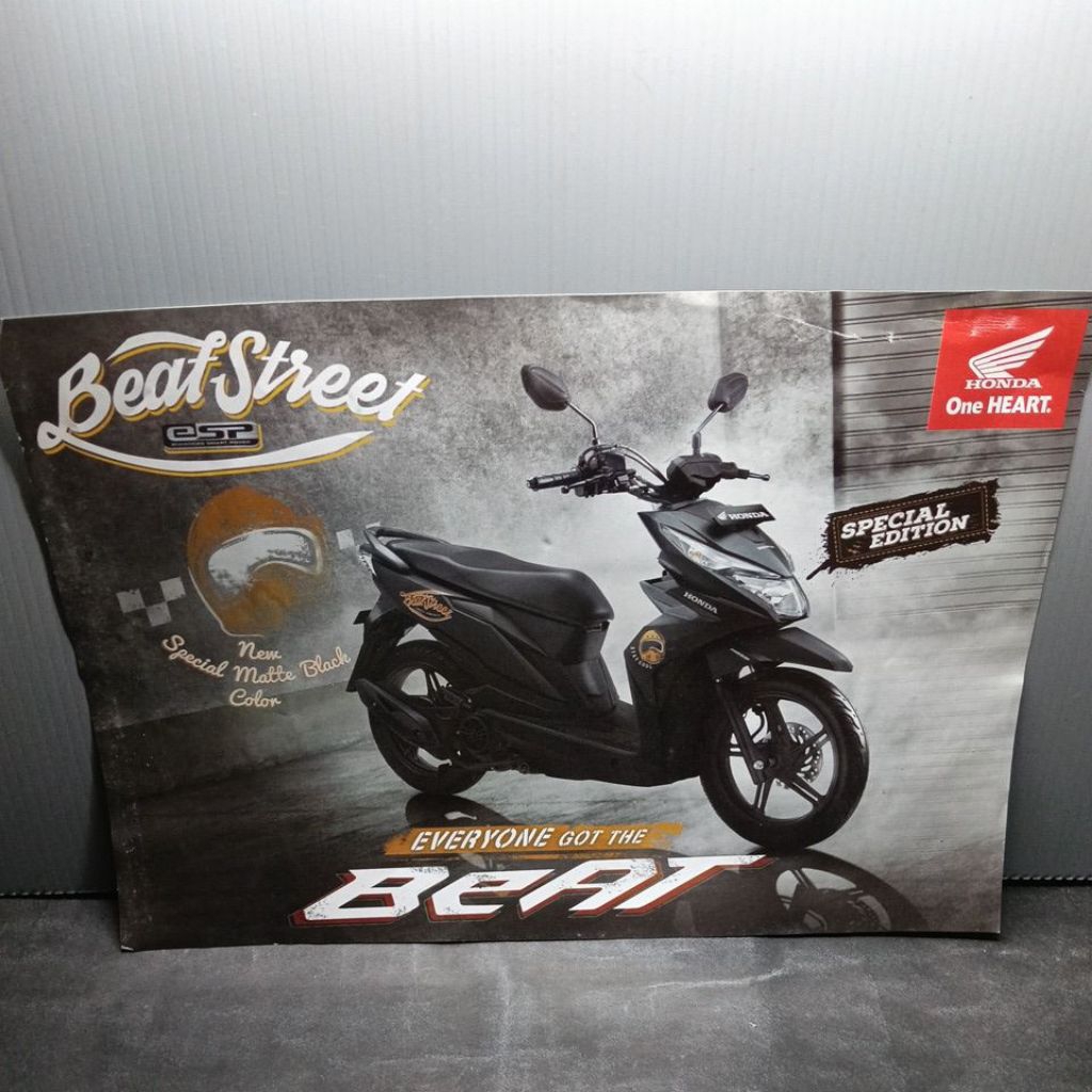poster brosur leaflet Honda beat street
