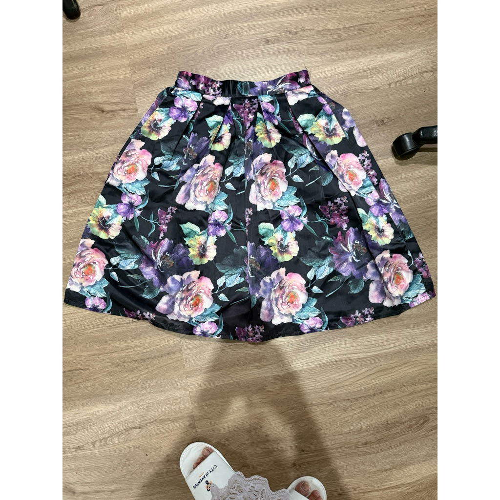 preloved rok bunga