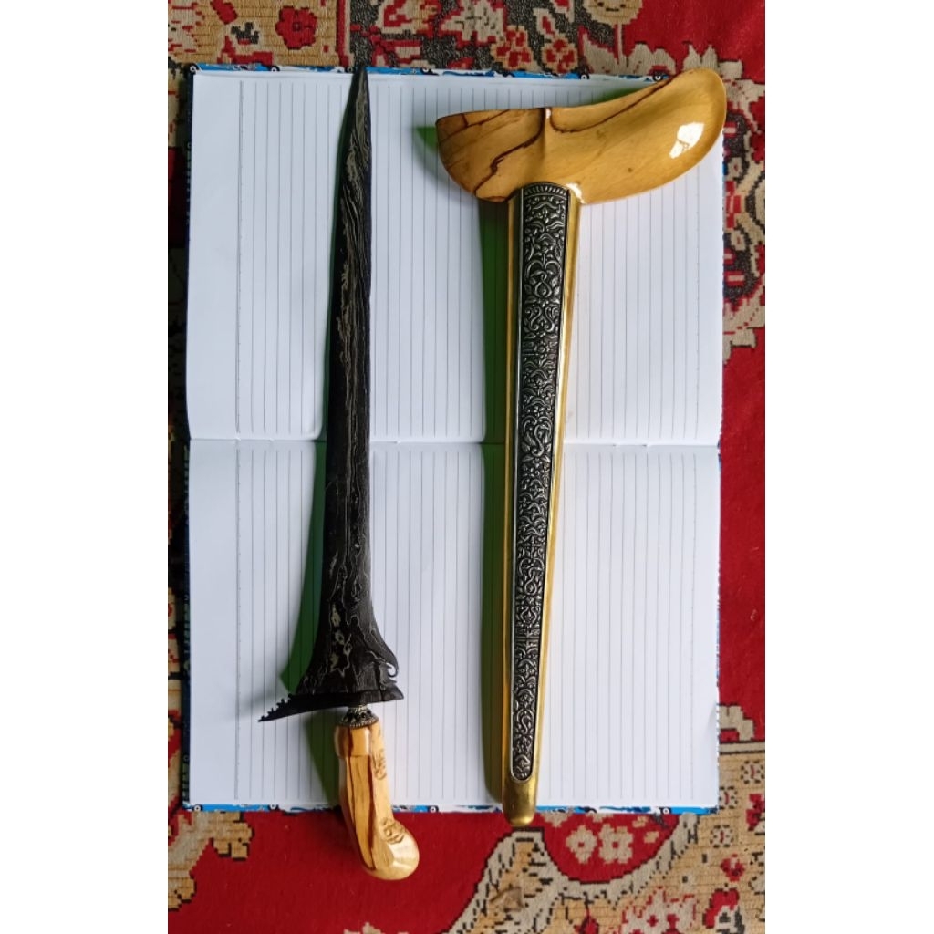 Keris Lurus Sempaner Pamor Ngulit Semongko Rangka Gayaman Jogja