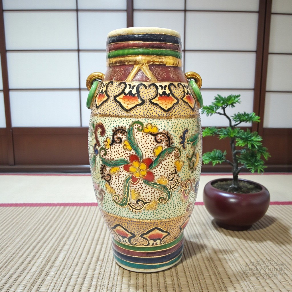 Vintage Guci Vas Bunga Satsuma Japan Flower Emboss Timbul Cincin Hijau Antik