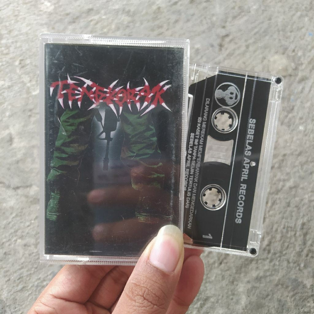 Kaset Pita Tengkorak - Agenga Suram