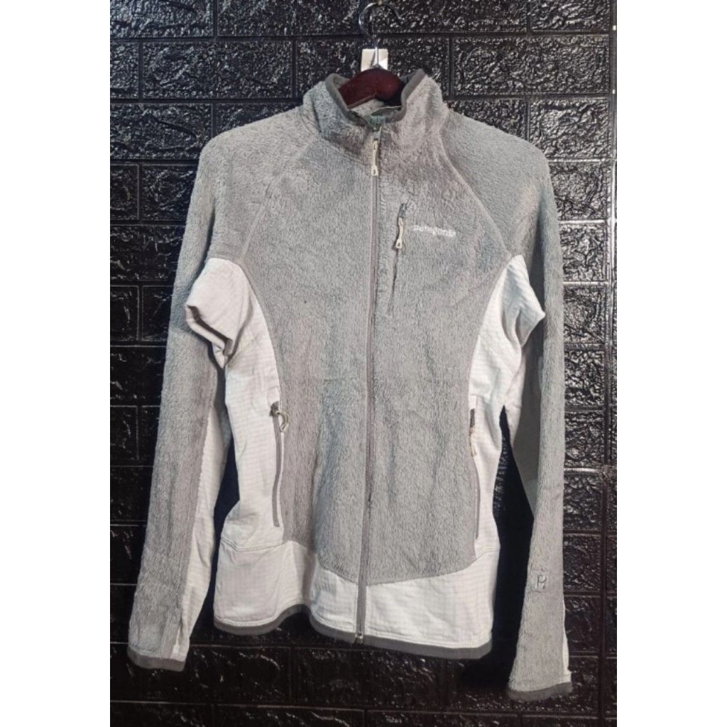 Outdoor jaket sherpa  wanita brand Patagonia polar tech