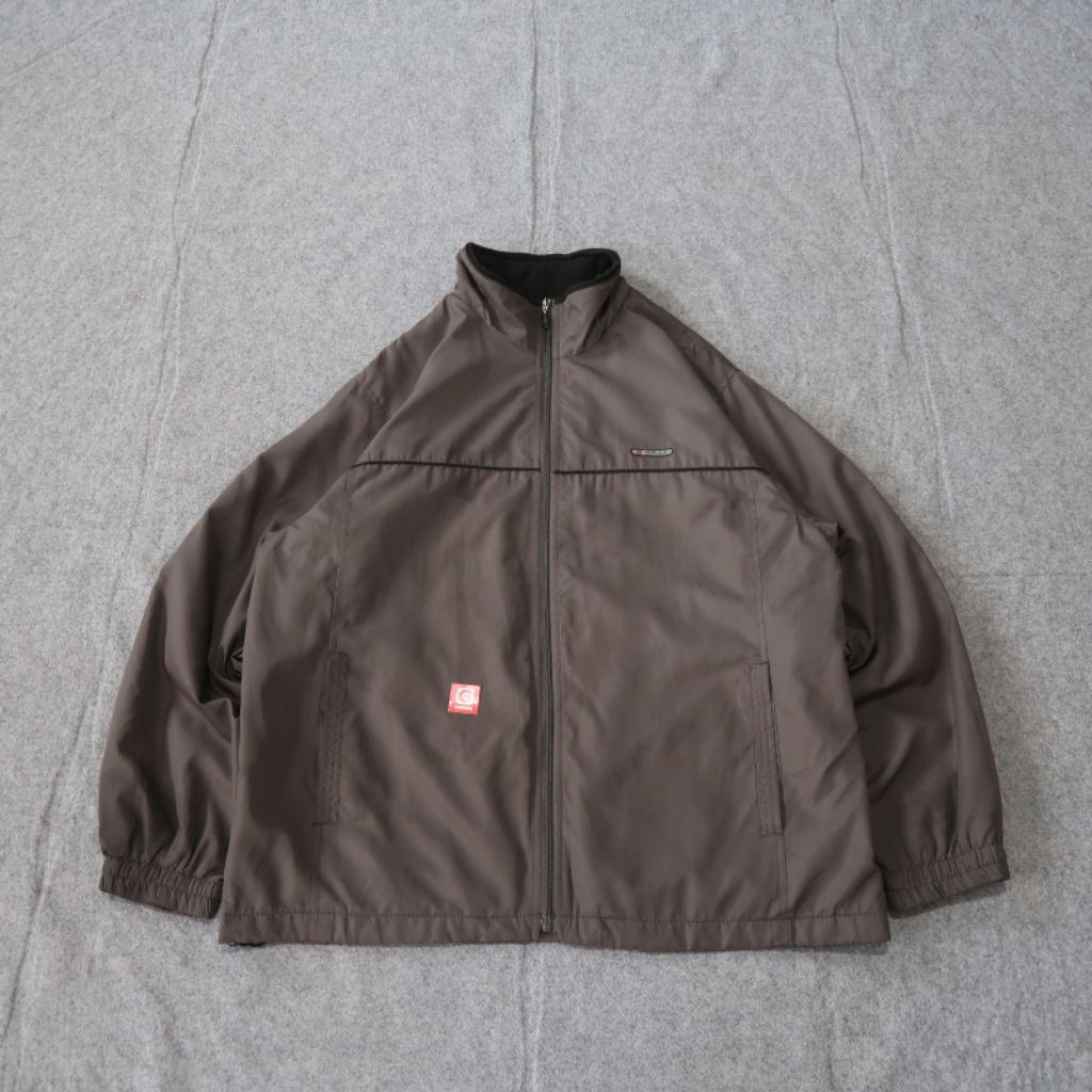 Nepuca Windbreaker Jacket