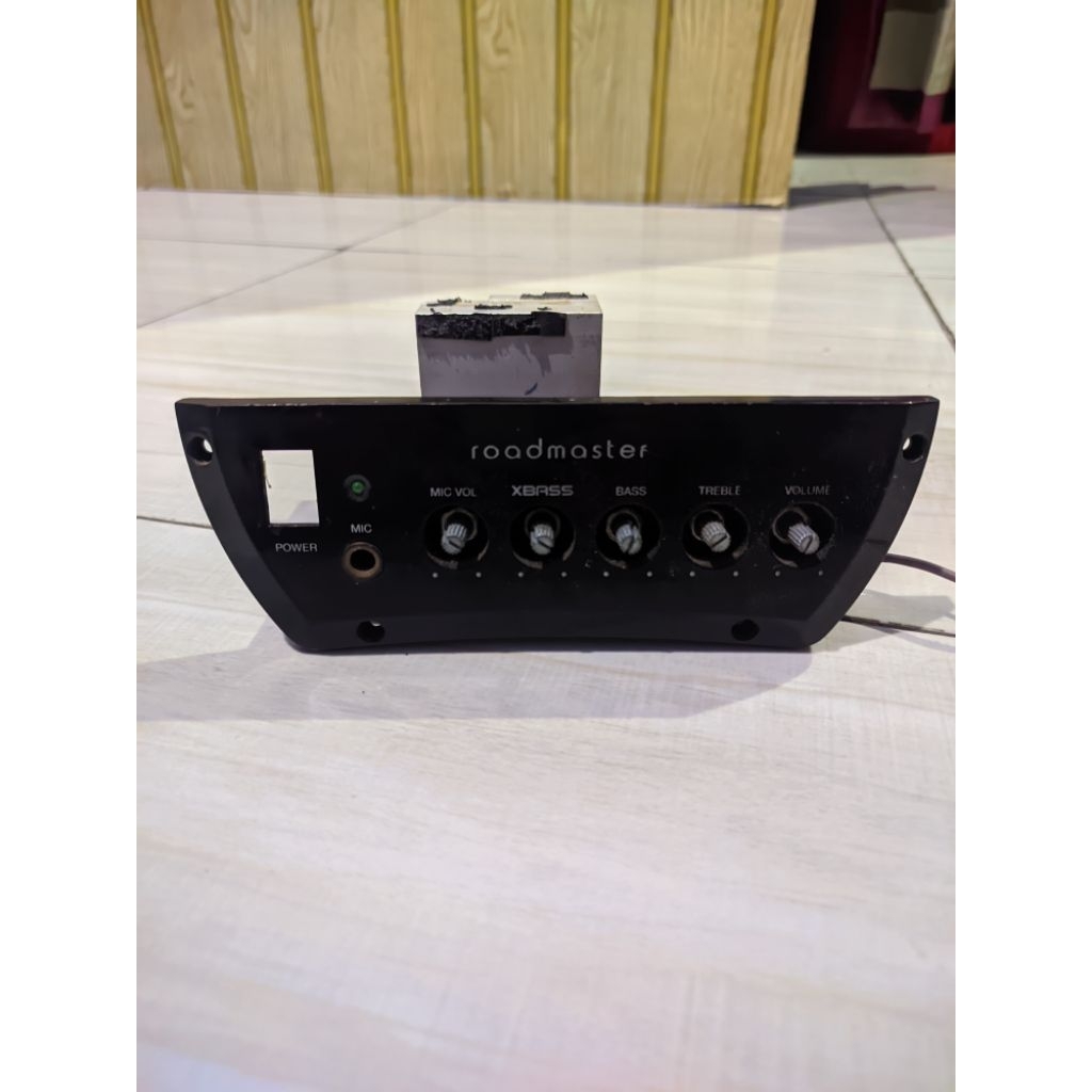 Amplifier bekas sound roadmaster normal