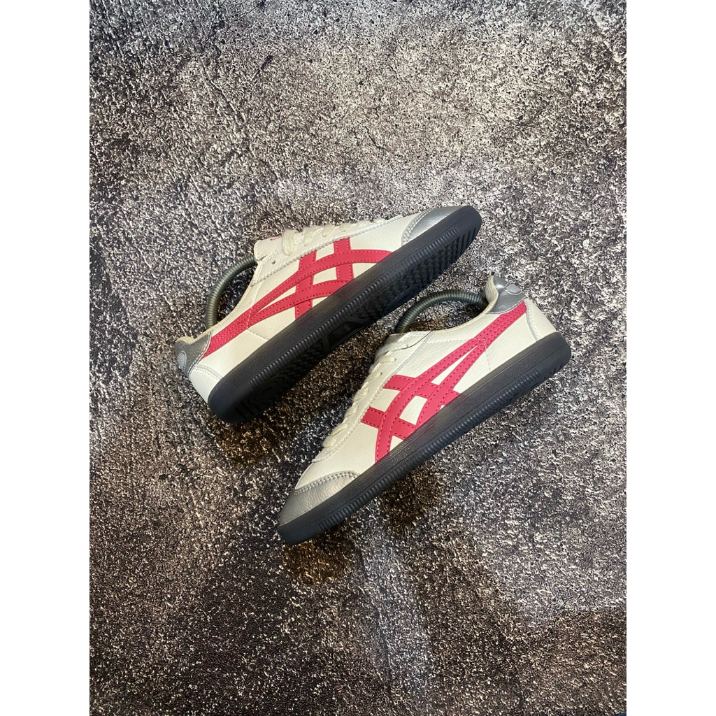 Onitsuka Tiger Tokuten