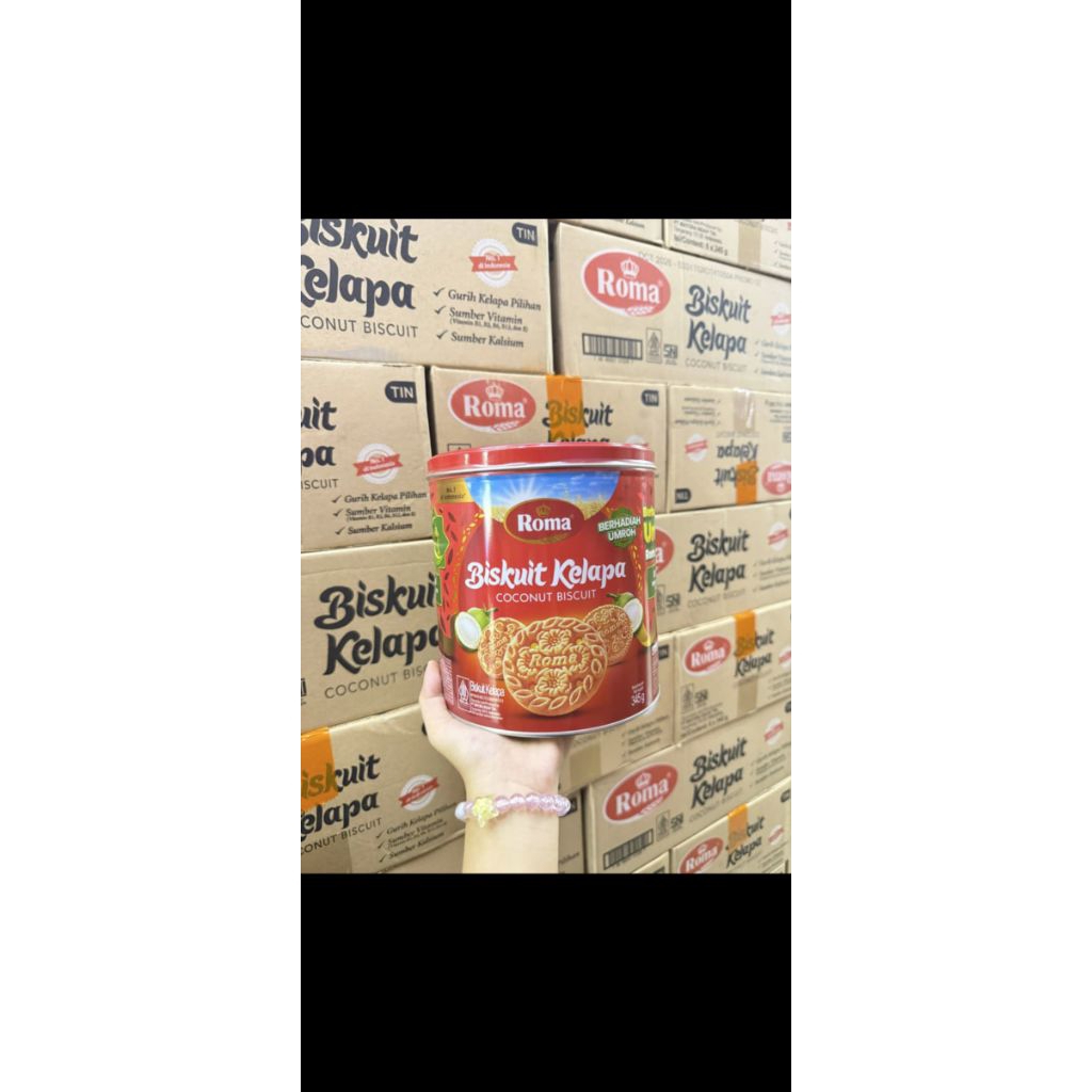 roma biskuit kaleng