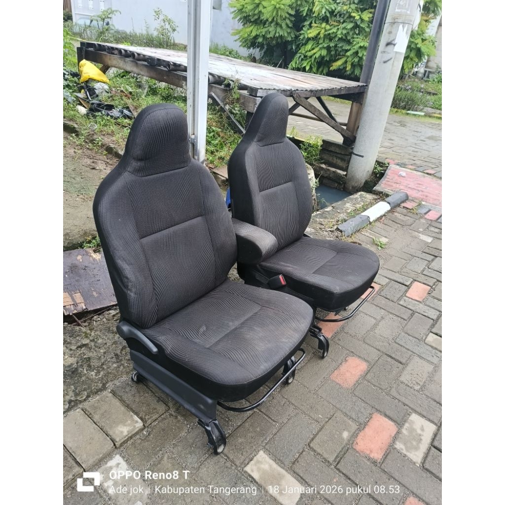 jok depan mobil sigra