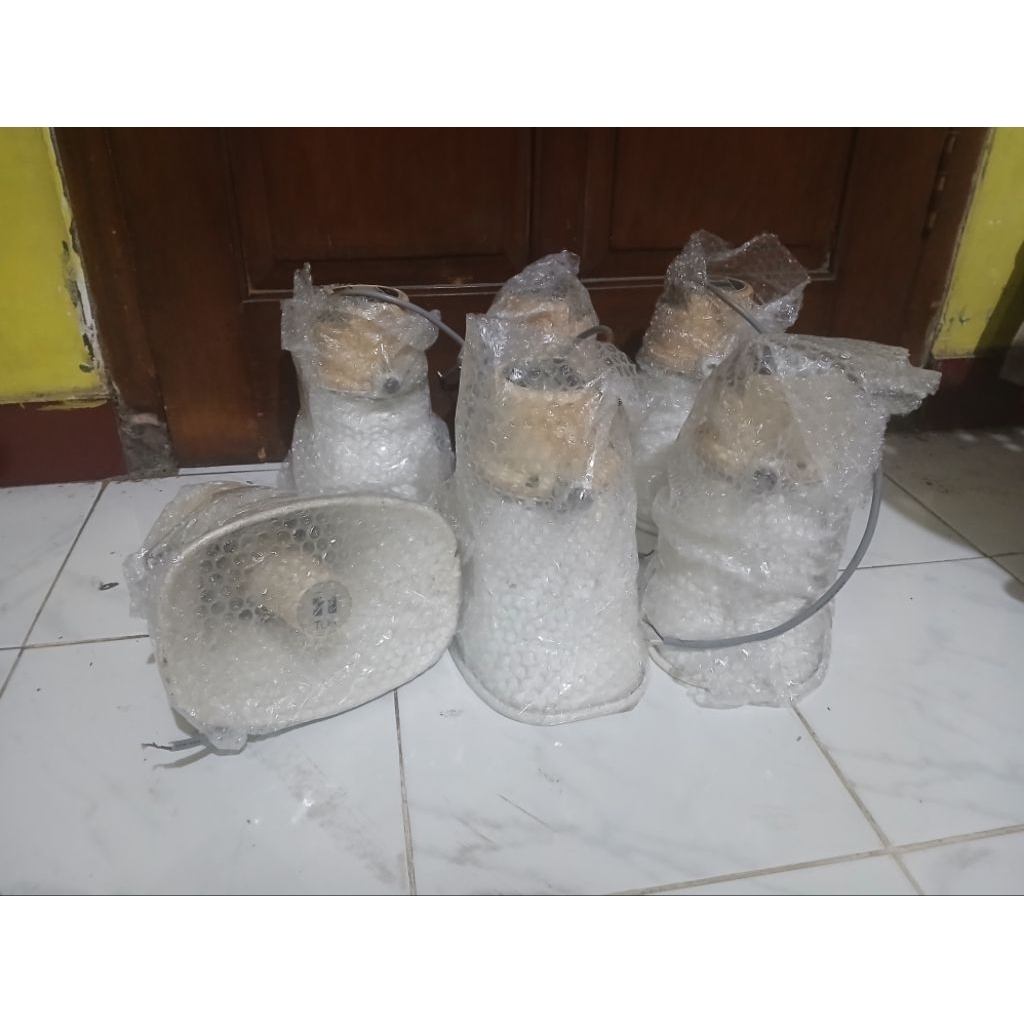 Speaker Horn TOA 15watt 100volt machine