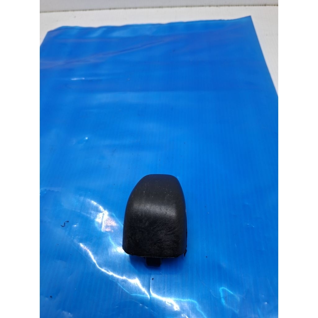 Hook Gantungan Bagasi Belakang Fortuner Vrz Original