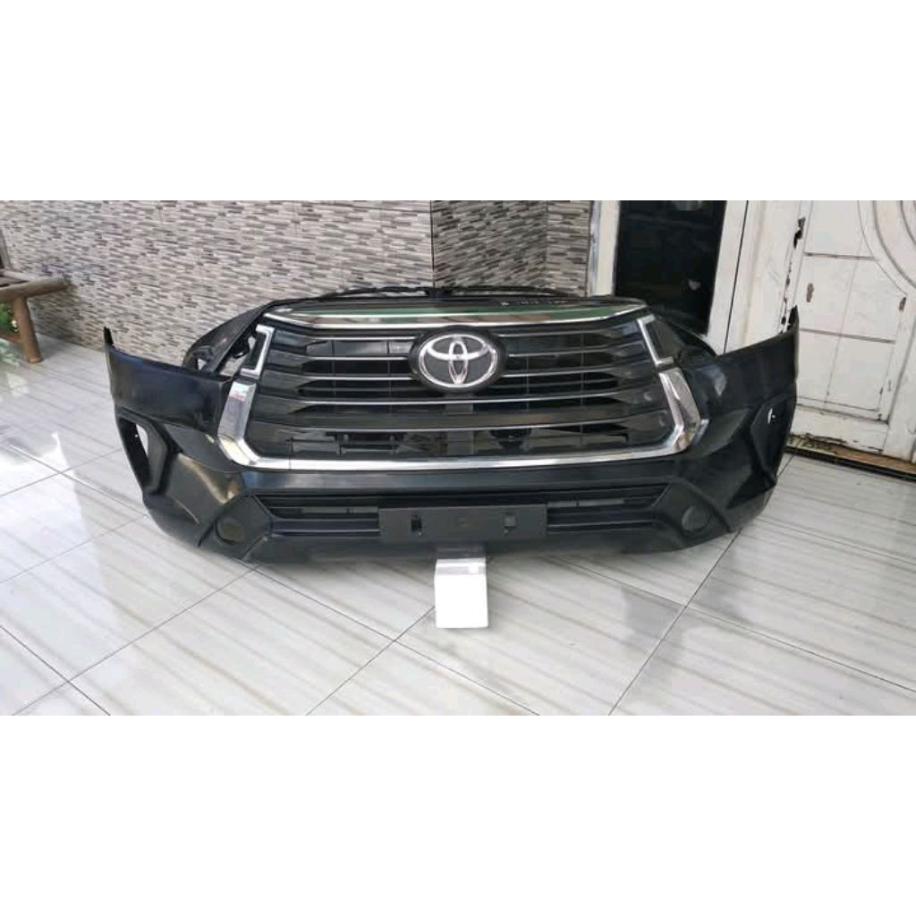 bemper Innova reborn facelift
